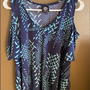 Bobeau cold shoulder top